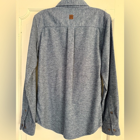 Sherpa Men's Blue Button-Up Shirt - Picture 4 of 5